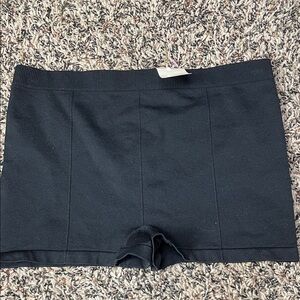 Colsie Seamless Black Boyshort Woman’s Size Medium | NWT
